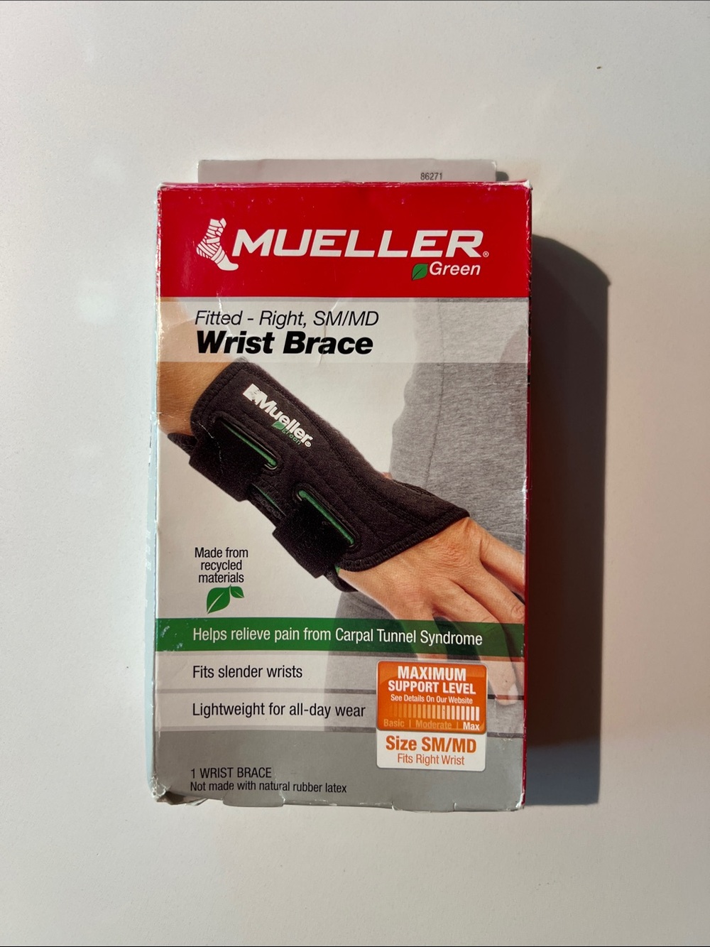 Mueller Unisex Fitted Black Wrist Brace - SM/MD
